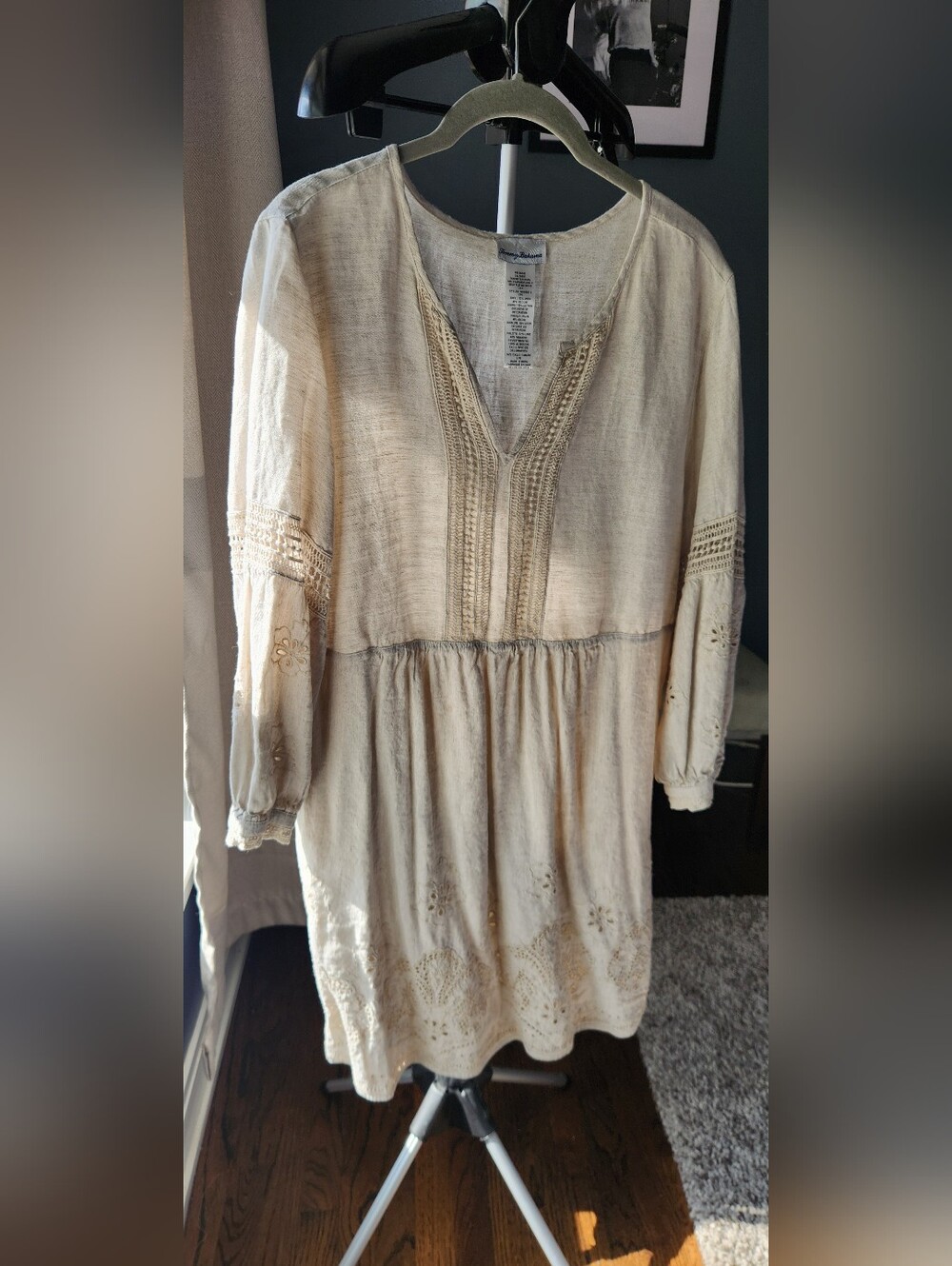 Tommy Bahama Cream Linen-Blend Tunic with Eyelet Trim - Picture 2 of 5